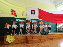 b_1024_768_0_00_images_2022_2023_Zakonczenie_348678339_727423112518973_2594839122691877325_n